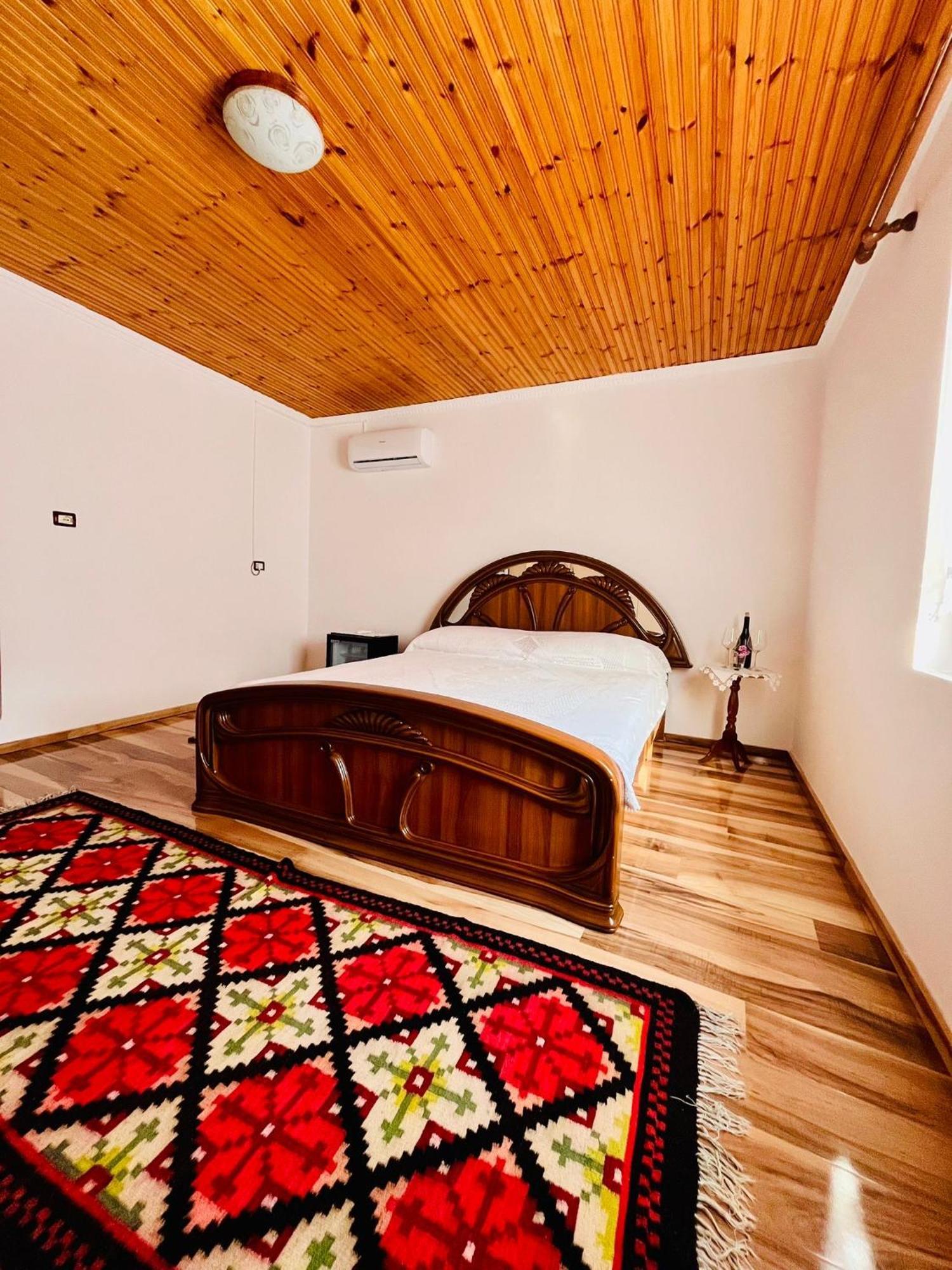 Nena'S Dashe House Berat Buitenkant foto